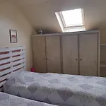 Le Clos Fleuri Apartment *