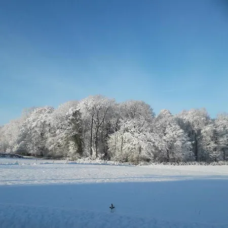 Le Clos Fleuri Апартаменты