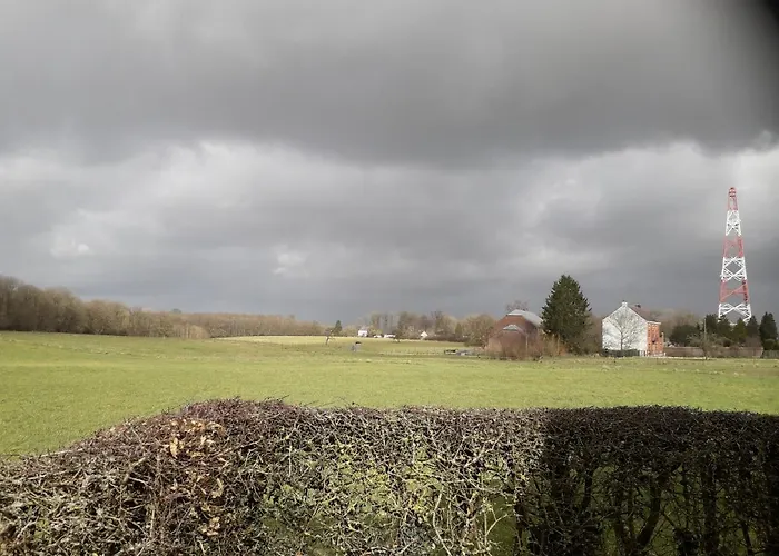 Le Clos Fleuri Apartment *